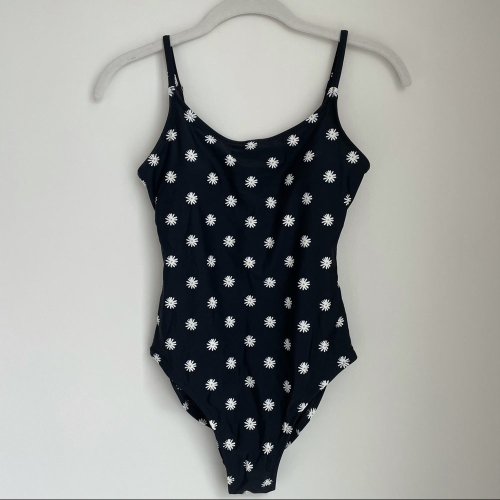 NWOT Old Navy Daisy One Piece Swimsuit